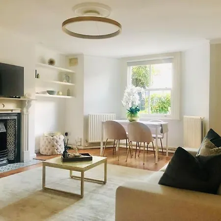 Beautiful London Apartment